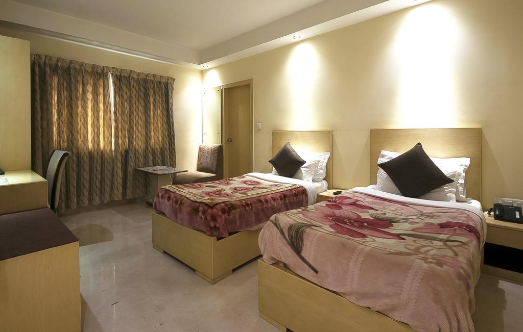 Mayur Hotel New Delhi Ngoại thất bức ảnh