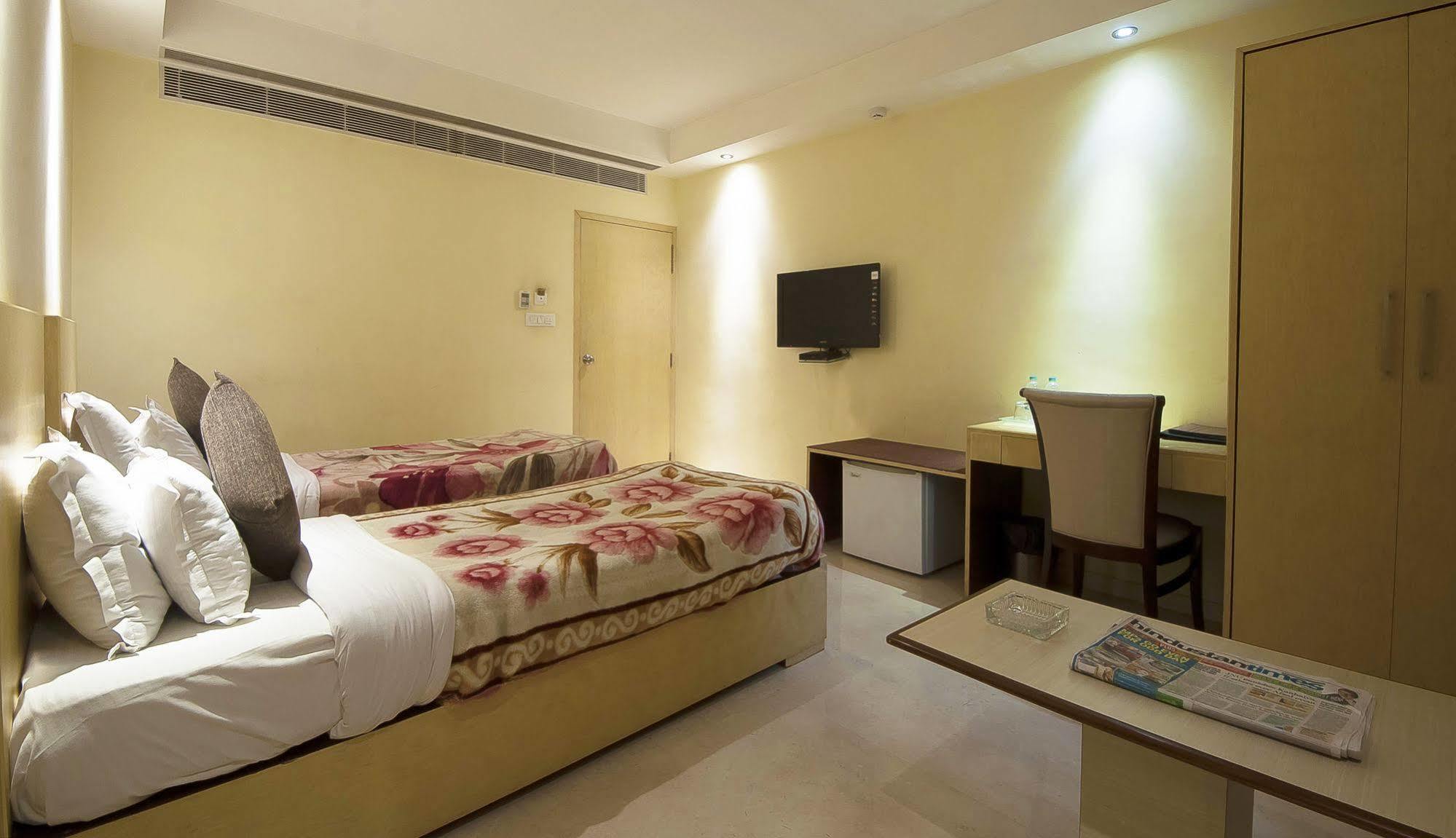 Mayur Hotel New Delhi Ngoại thất bức ảnh