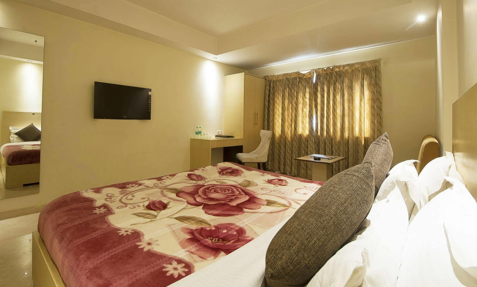 Mayur Hotel New Delhi Ngoại thất bức ảnh